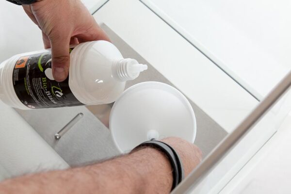 column_small_white_8